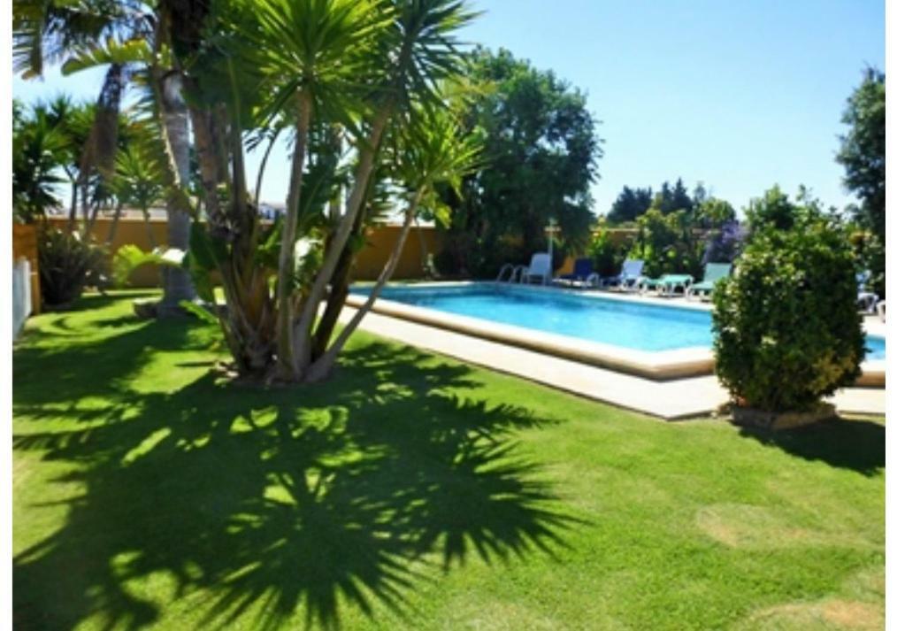 Chalet La Huerta Con Piscina Y Wifi Conil De La Frontera Esterno foto